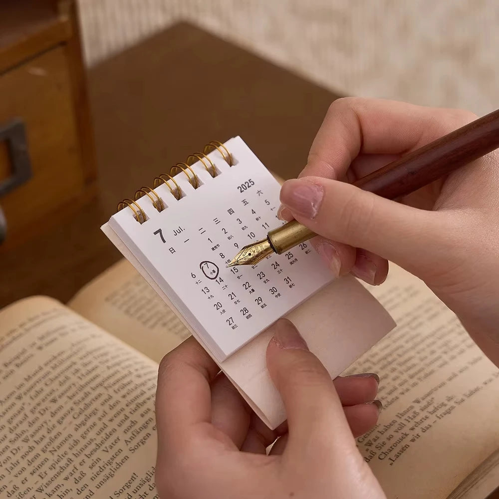 Mini Calendario de Escritorio 2026 – Espiral